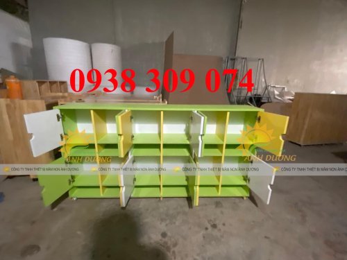 54052