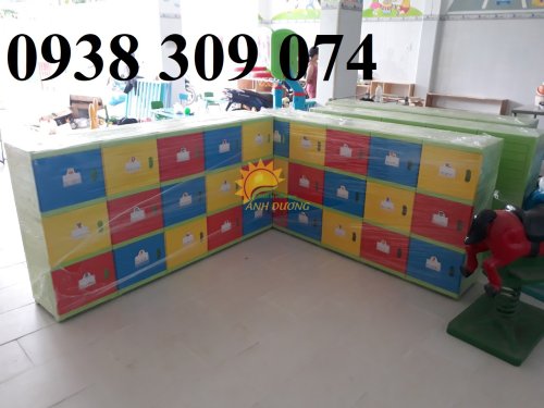 58058