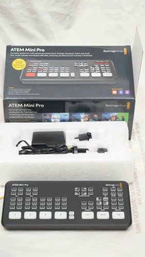 z6780949069520_aeb5ca784c09dce6ddb39af3771e36c7.jpg