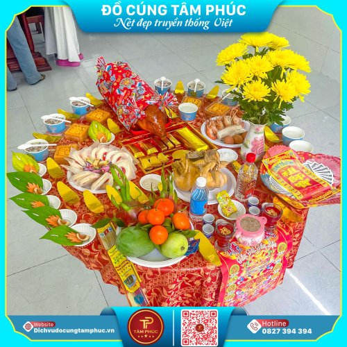 Heo quay nguyên con cúng lễ tại Cần Thơ. (4 of 6).jpg