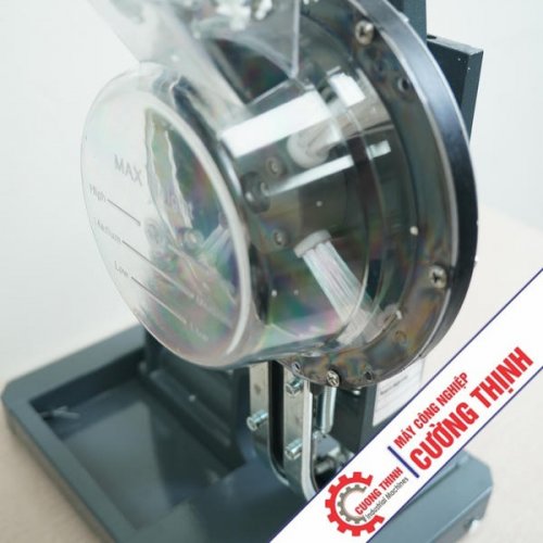 dung-cu-dap-khoen-mat-cao-cam-tay-dap-bat-nhanh-dep-khong-on (9).jpg