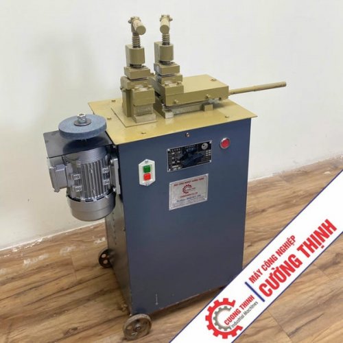 may-han-doi-dau-tich-hop-mai-un-10-han-thep-sieu-ben (2).jpg