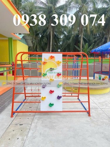 88912